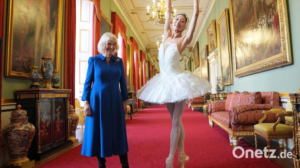 Königin Camilla empfängt das Englische Nationalballett. Bild: Yui Mok/PA Wire/dpa