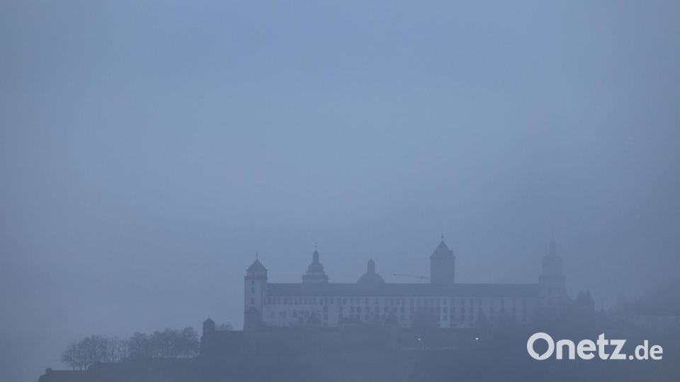 Nebel kann sich mancherorts länger halten. (Archivbild) Bild: Karl-Josef Hildenbrand/dpa