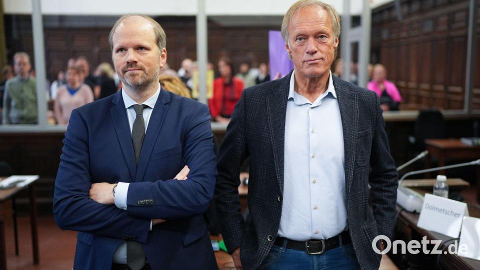 Gerhard Dellings Verteidiger David Rieks meint, dass der Vorwurf der Beihilfe zur Kindesentziehung gegen seinen Mandanten nicht zutrifft. Bild: Marcus Brandt/Pool dpa/dpa