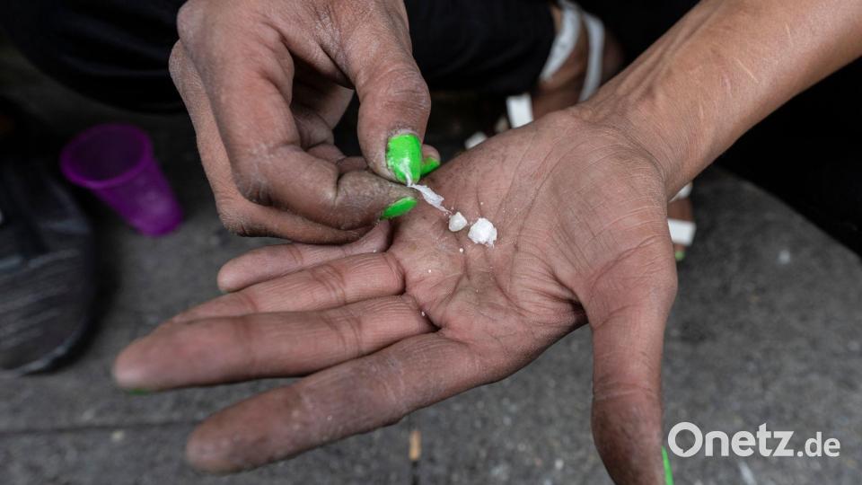 Schwerstabhängige konsumieren tägliche oft Dutzende Dosen der Droge. (Archivbild) Bild: Boris Roessler/dpa