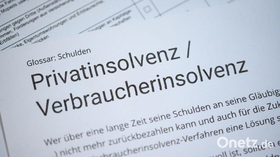 Privatpersonen könnten einen Antrag auf Verbraucherinsolvenz stellen, um ihre Schulden zu ordnen. Bild: Jonas Walzberg/dpa