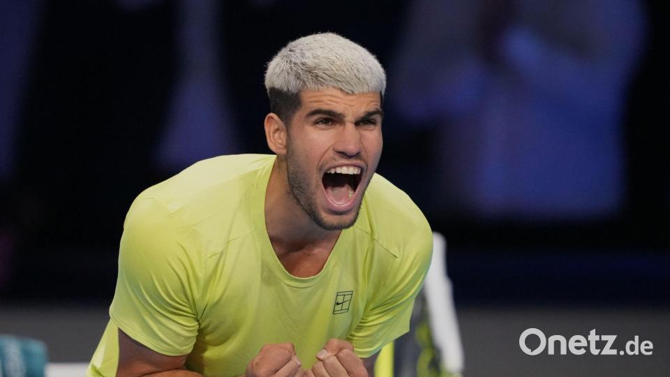 Jubelt über das Erreichen eines großen Ziels: Carlos Alcaraz Bild: Antonio Calanni/AP/dpa