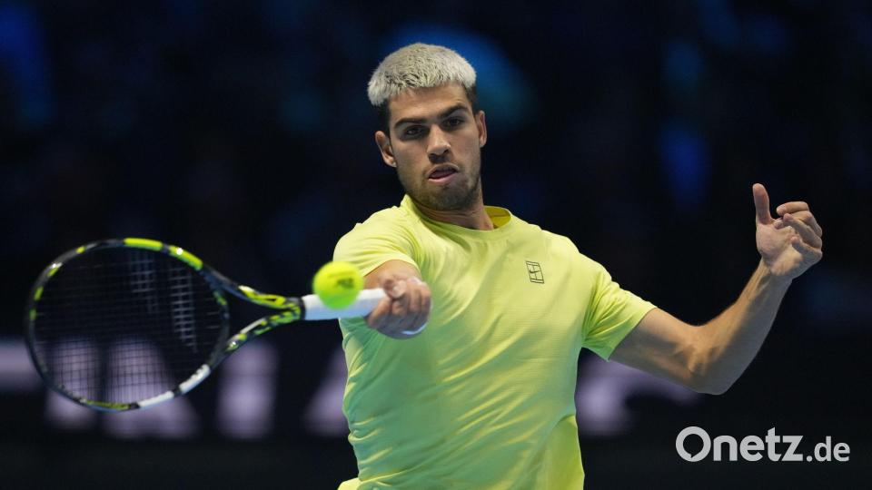 Carlos Alcaraz macht das Traumfinale bei den ATP Finals perfekt. Bild: Antonio Calanni/AP/dpa