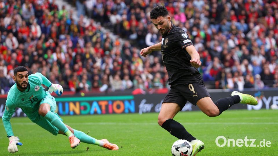 Auch Goncalo Ramos reihte sich in Portugals Torschützenliste ein. Bild: Luis Vieira/AP/dpa