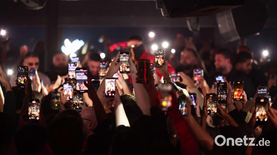Der Club La Louve in Gießen war gut gefüllt. Bild: Hannes P. Albert/dpa