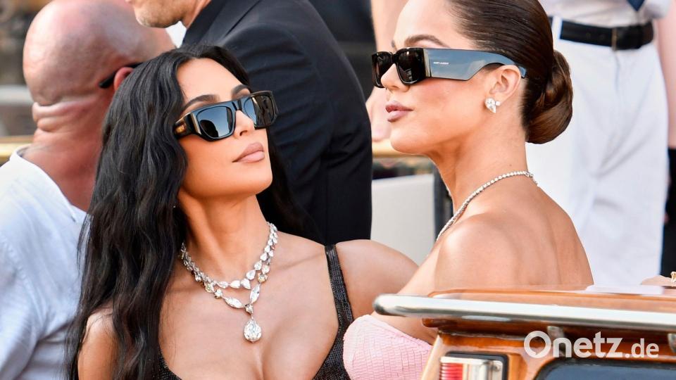 Khloe und Kim Kardashian zeigen sich mit Britney Spears. (Archivbild) Bild: Luigi Costantini/AP/dpa