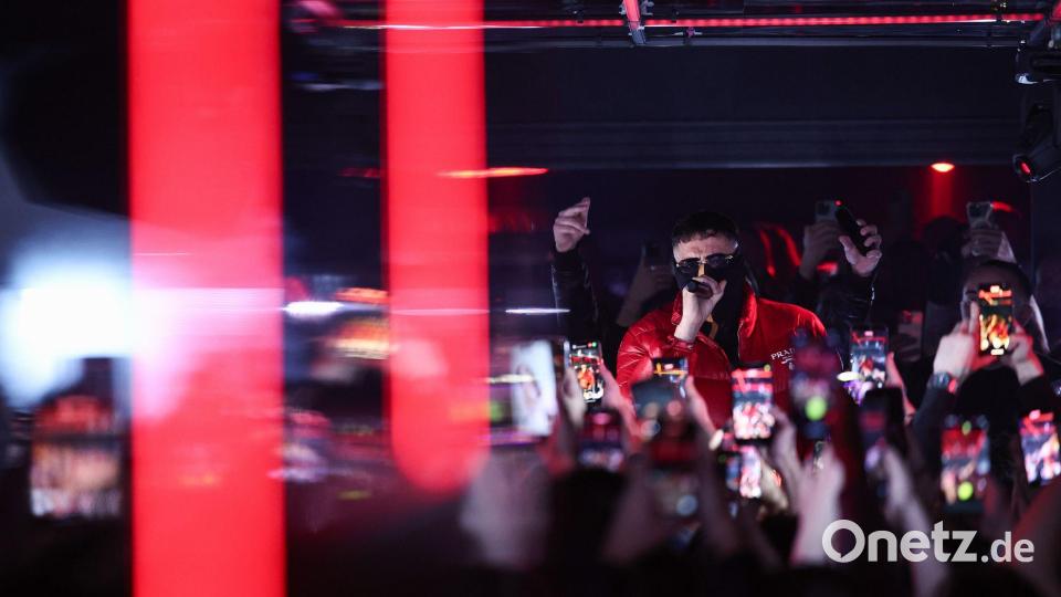 Haftbefehl steht nach Erscheinen seiner Netflix-Doku wieder auf der Bühne. Bild: Hannes P. Albert/dpa