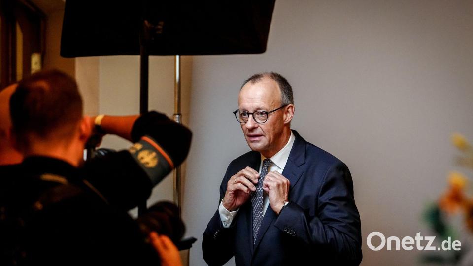 Der Kanzler bei einem Shooting Bild: Kay Nietfeld/dpa