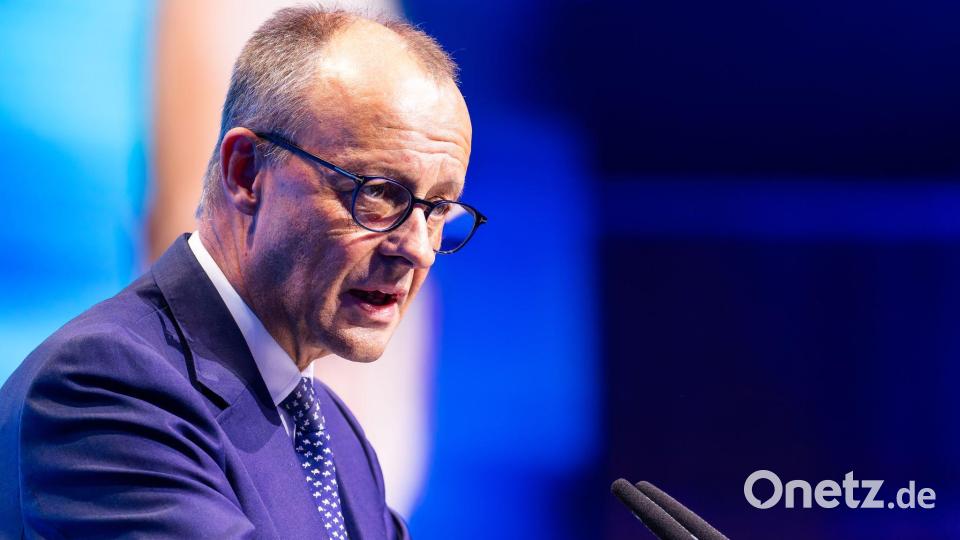 Beim Deutschlandtag der Jungen Union blies Kanzler Friedrich Merz (CDU) der Wind ins Gesicht. (Archivfoto) Bild: Philipp von Ditfurth/dpa