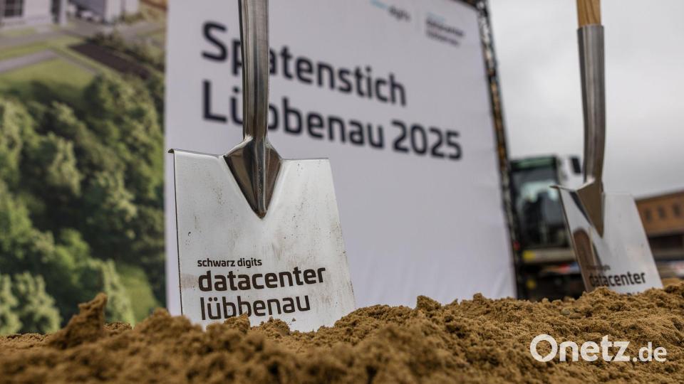 Das „Datacenter Lübbenau“ soll im Regelbetrieb mit Grünstrom betrieben werden. Bild: Frank Hammerschmidt/dpa