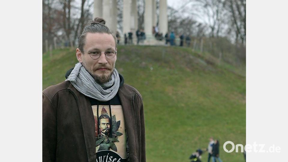 Emanuel Burghard klagt gegen das Verbot. Bild: Lucas Caspari