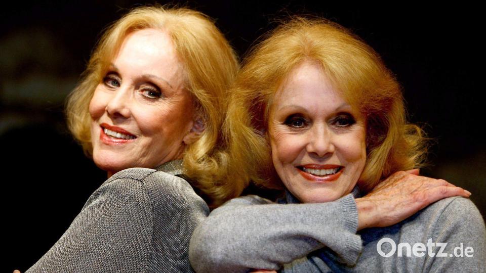 Die Kessler-Zwillinge standen jahrzehntelang in der Öffentlichkeit. (Archivbild von 2006) Bild: Bernd Weissbrod/dpa