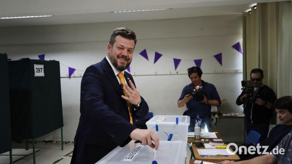 Der ultrarechte Bewerber Kaiser erzielte aus dem Stand einen Achtungserfolg. Bild: Cristobal Escobar/AP/dpa
