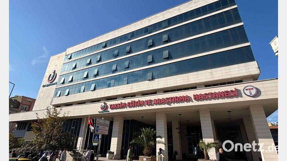 Touristen mit Vergiftungserscheinungen wurden im Taksim-Krankenhaus behandelt. Bild: Mirjam Schmitt/dpa