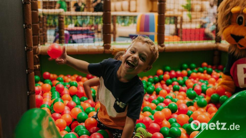 Spring rein ins Bällebad. Bild: Tschakka Bay