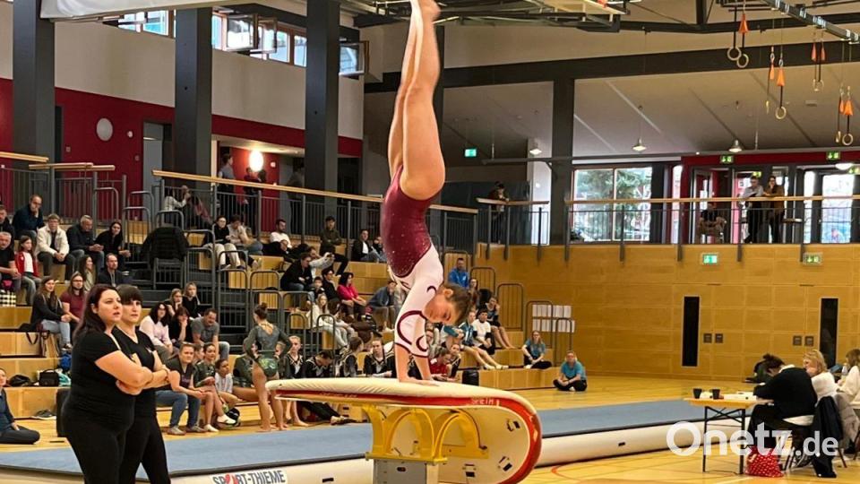 Turnerin am Sprung: Johanna Rösch TG TIR Bild: Moritz Helgert