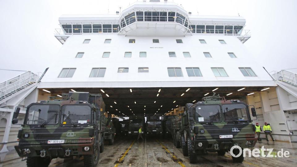 Zu Lande, zu Wasser und in der Luft: Hindernisse für grenzüberschreitende Militärtransporte sollen möglichst schnell abgebaut werden. (Archivbild) Bild: picture alliance / dpa