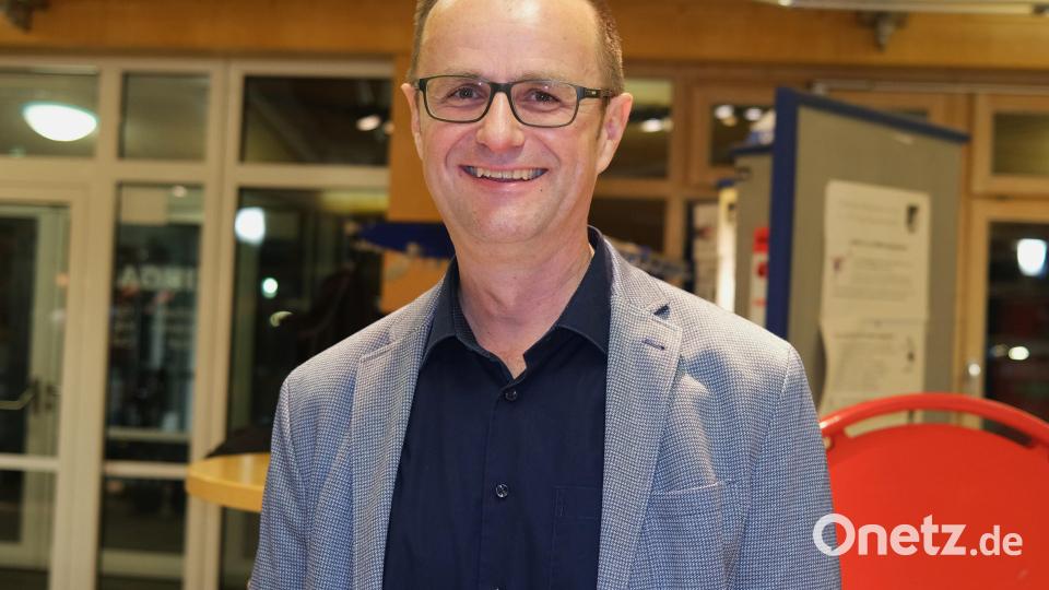 Roland Forster ist der gemeinsame Bürgermeisterkandidat der Christlichen Wählergemeinschaft, der Jungen Liste und der CSU Schwarzenfeld. Bild: Hirsch