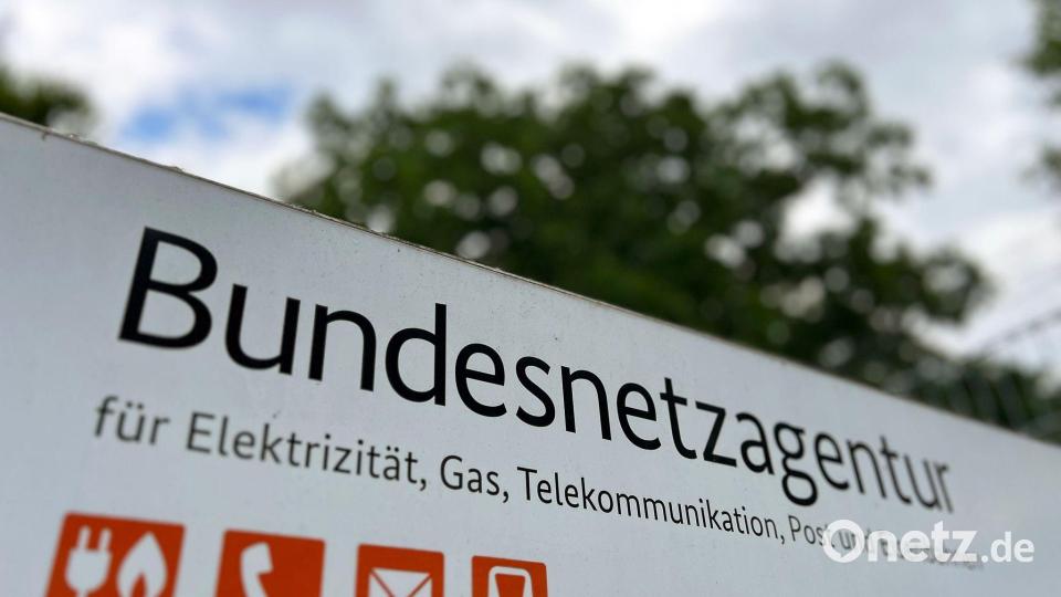 Die Bundesnetzagentur war bei der Festlegung von Regeln nicht unabhängig, so urteilte ein Gericht - deshalb muss sie nun rückwirkend neu über die Regeln entscheiden. Bild: Wolf von Dewitz/dpa