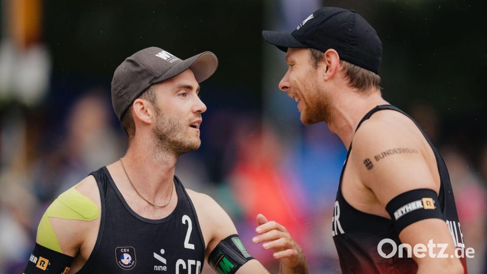 Nils Ehlers (r) und Clemens Wickler stehen m WM-Viertelfinale. Bild: Marius Becker/dpa