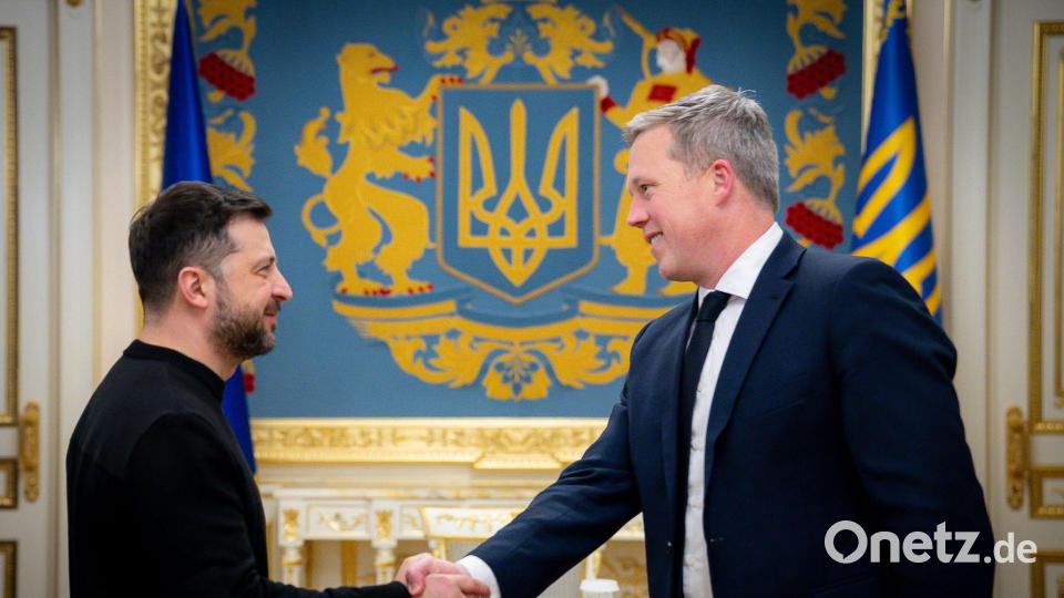 Eine Militärdelegation stellte den Friedensplan der US-Regierung in Kiew vor. Bild: Uncredited/Ukrainian Presidential Press Office/AP/dpa