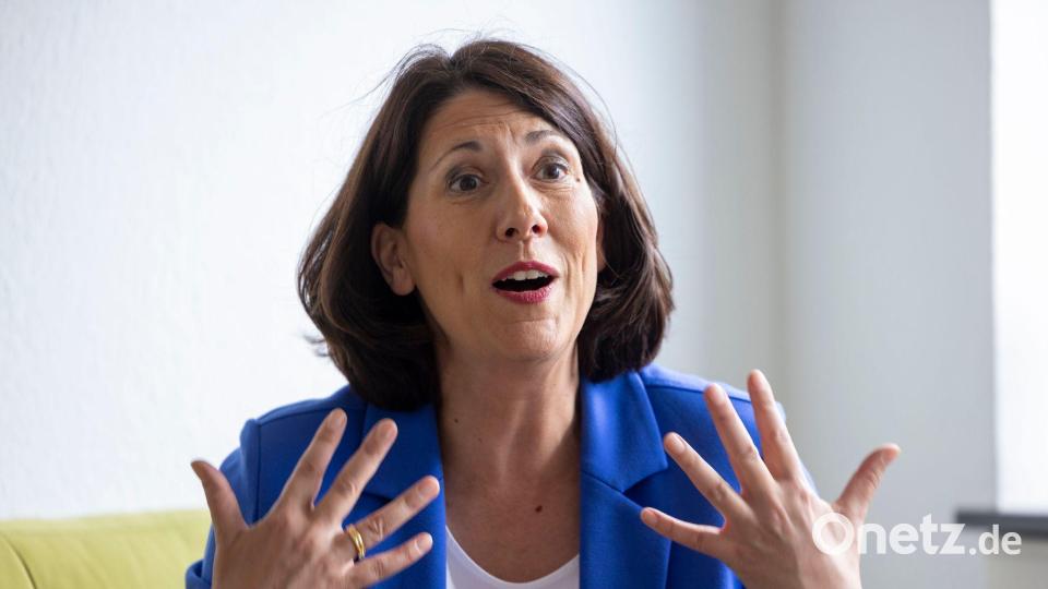 Die rheinland-pfälzische Weinbauministerin Daniela Schmitt (FDP). (Archivbild) Bild: Helmut Fricke/dpa