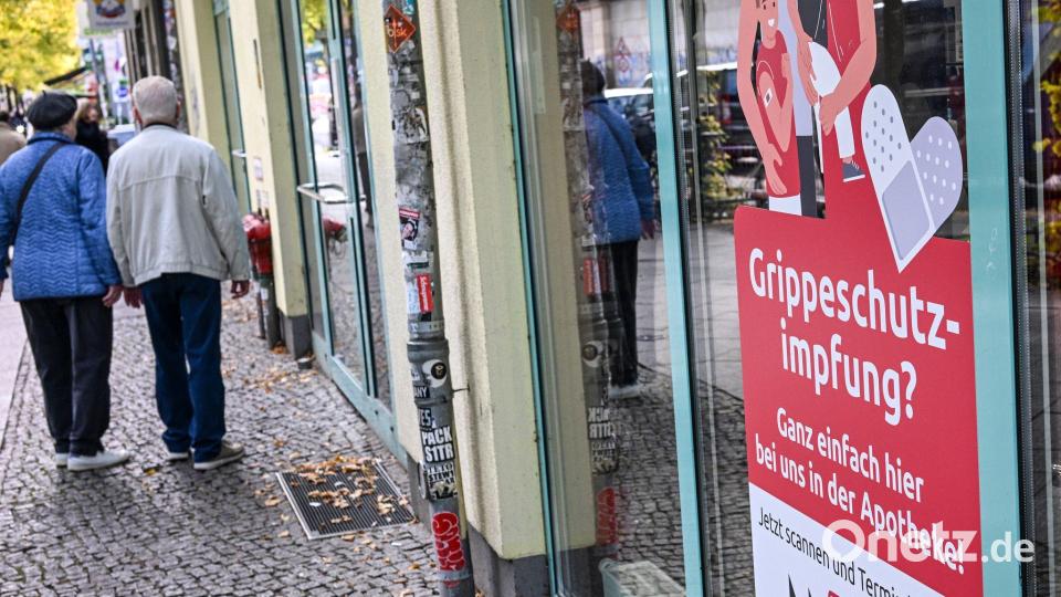 Mit der Grippe- kann man sich auch gleichzeitig die Corona-Impfung verabreichen lassen. (Archivbild) Bild: Jens Kalaene/dpa