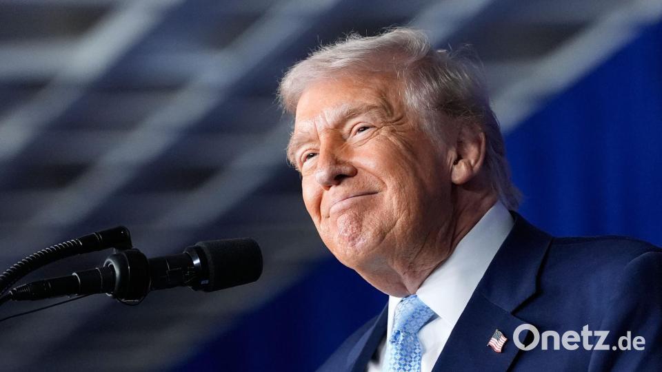 Donald Trump schwärmte von Cristiano Ronaldo. (Archivbild) Bild: Alex Brandon/AP/dpa