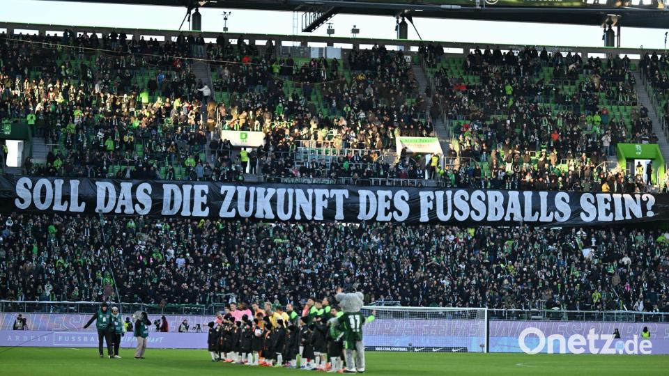 Die organisierten Fans wehren sich gegen geplante Maßnahmen durch die Politik. Bild: Swen Pförtner/dpa