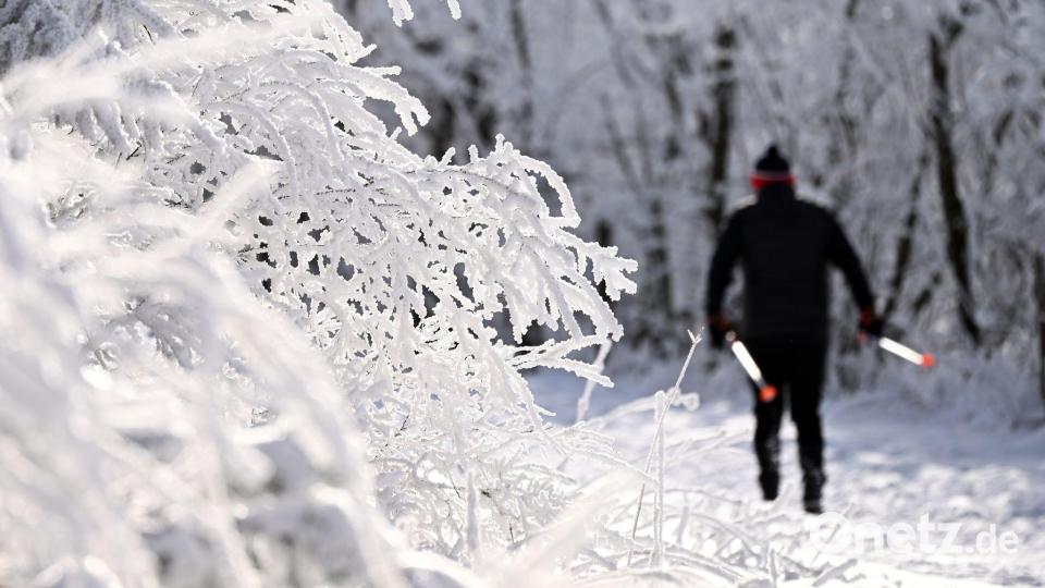 Langlauf bei eisigen Temperaturen im Erzgebirge Bild: Jennifer Brückner/dpa