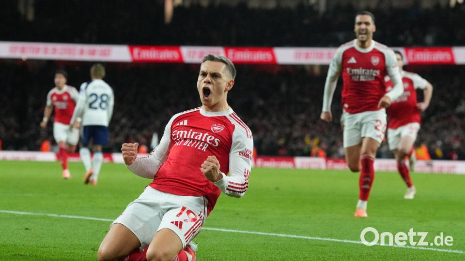 Arsenals Leandro Trossard schoss das 1:0. Bild: Frank Augsten/AP/dpa