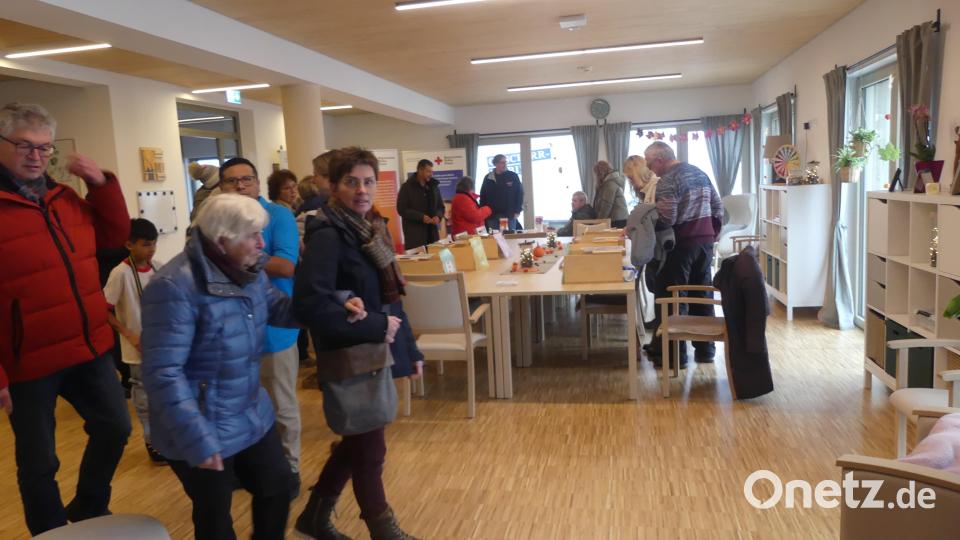 Reges Interesse fand die Tagespflegeeinrichtung mit großem Aufenthaltsraum. Bild: rn