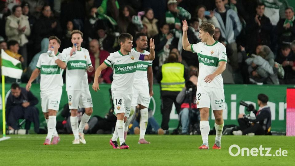Elche verpasste eine Überraschung gegen Real Madrid nur knapp. Bild: Alberto Saiz/AP/dpa