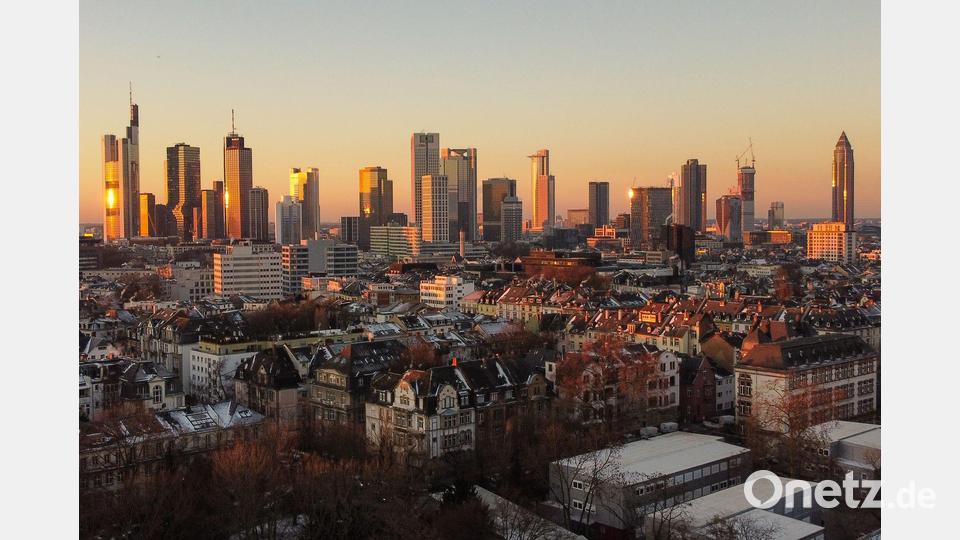 Begehrte Lage: Die Mieten im Bankenviertel steigen rasant (Archivbild) Bild: Boris Roessler/dpa