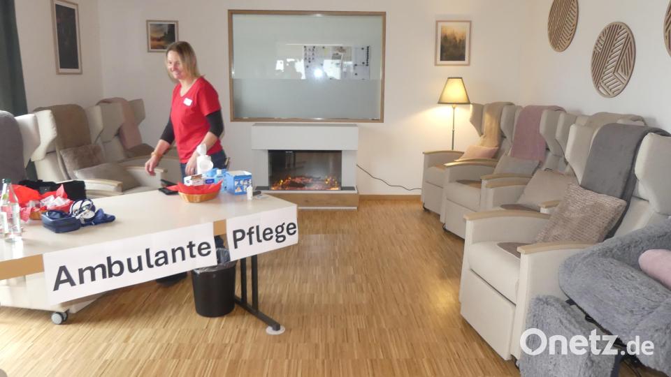 Dieses Wohnzimmer der Tagespflege besticht durch Wohlfühlatmosphäre Bild: rn