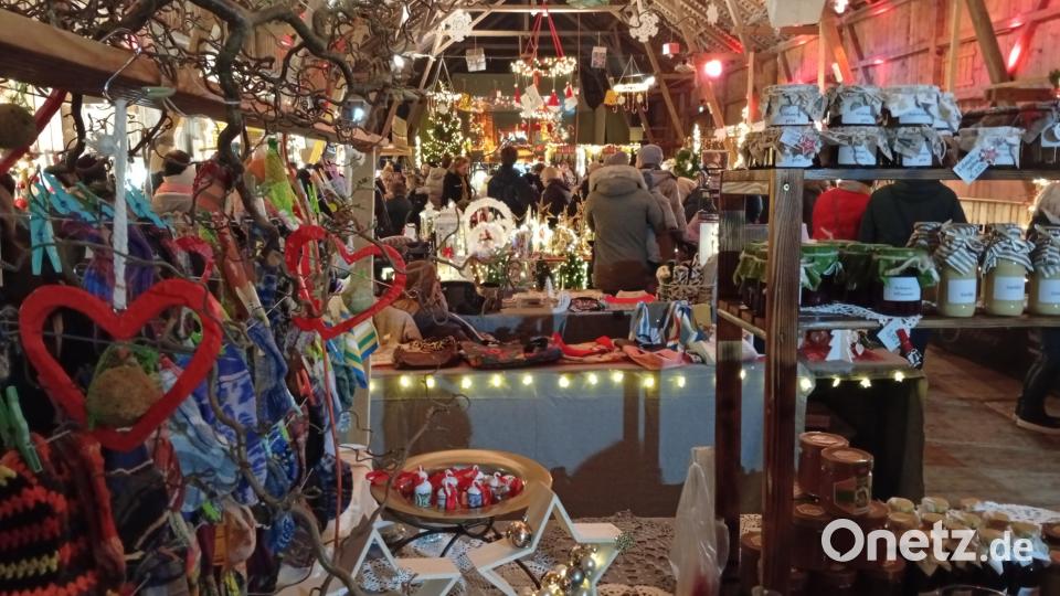 Großer Andrang herrschte beim Weihnachtsmarkt in Poppenreuth. Bild: fpoz