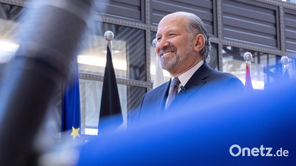 US-Handelsminister Howard Lutnick spricht mit Medien in Brüssel. Bild: Omar Havana/AP/dpa