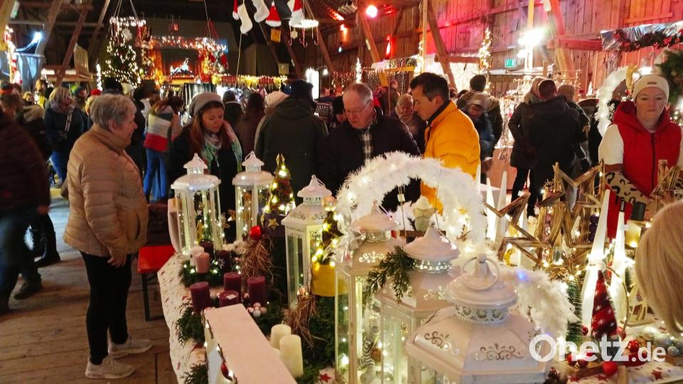 Großer Andrang herrschte beim Weihnachtsmarkt in Poppenreuth. Bild: fpoz