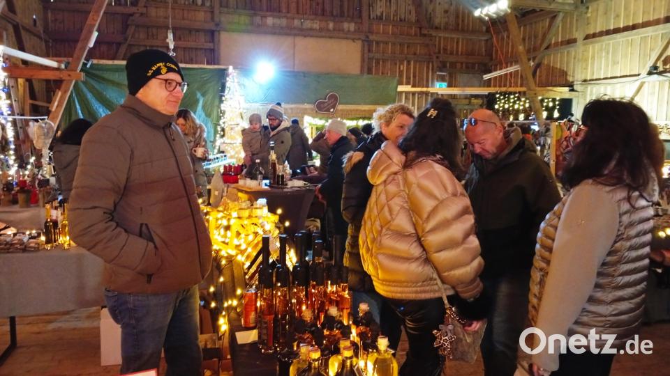 Großer Andrang herrschte beim Weihnachtsmarkt in Poppenreuth. Bild: fpoz