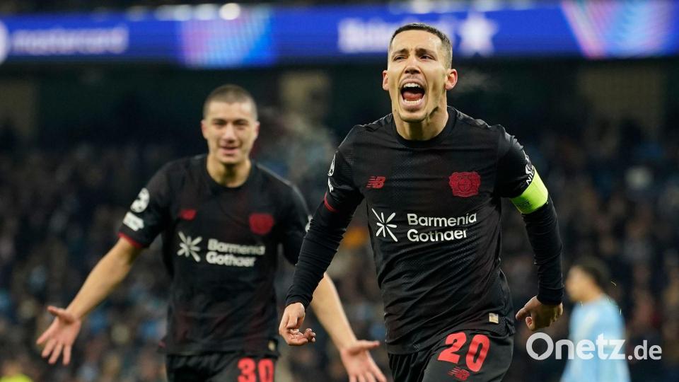 Leverkusens Alejeandro Grimaldo jubelt nach seinem Treffer zum 1:0. Bild: Dave Thompson/AP/dpa