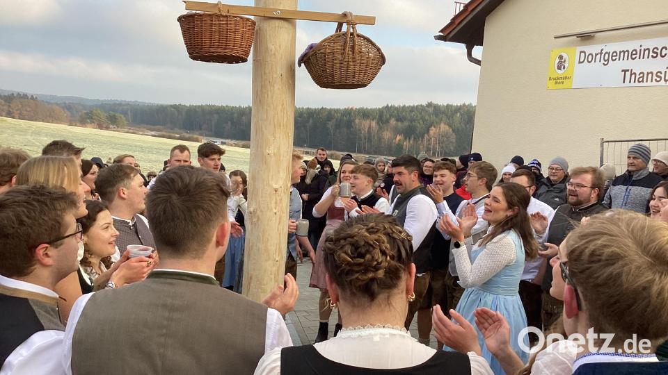 Kurze Pause zwischen gut choreographierten Tänzen Bild: mzi