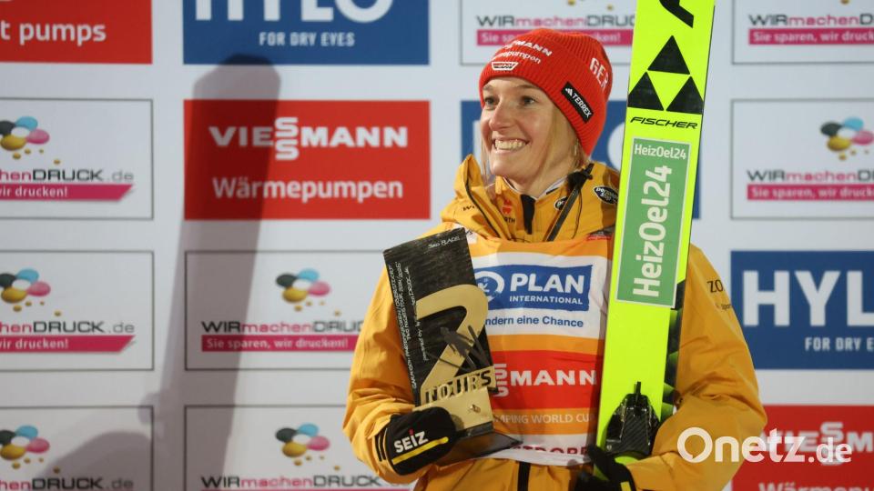 Katharina Schmid kämpft seit Jahren für eine Vierschanzentournee der Frauen. (Archivfoto) Bild: Karl-Josef Hildenbrand/dpa