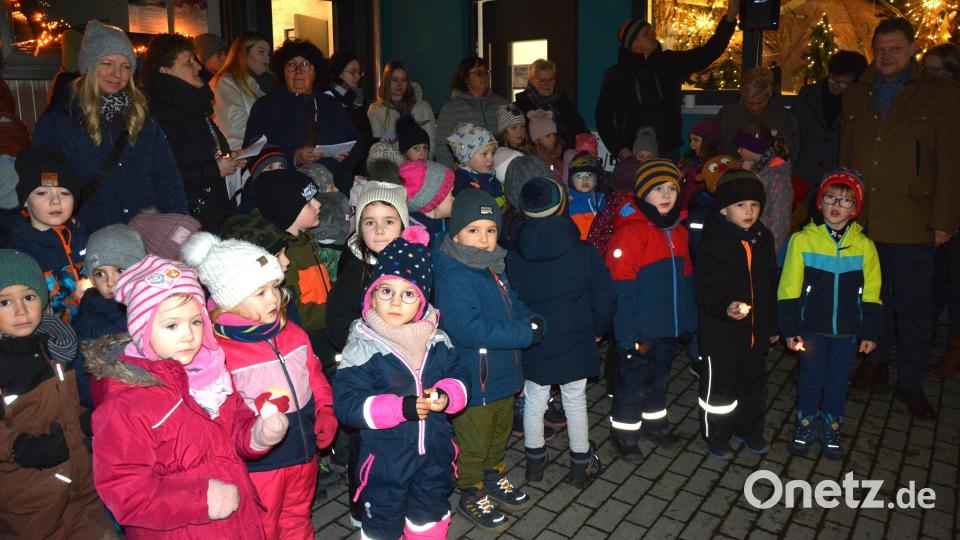 Zum Auftakt beim Maler-Blechinger an diesem Freitag wieder mit dabei ist der Kindergarten St. Hedwig. Archivbild: jr