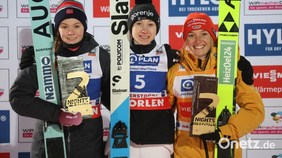 Bis jetzt gibt es nur die Two-Nights-Tour mit Springen in Garmisch-Partenkirchen und Oberstdorf für die Frauen. (Archivfoto) Bild: Karl-Josef Hildenbrand/dpa