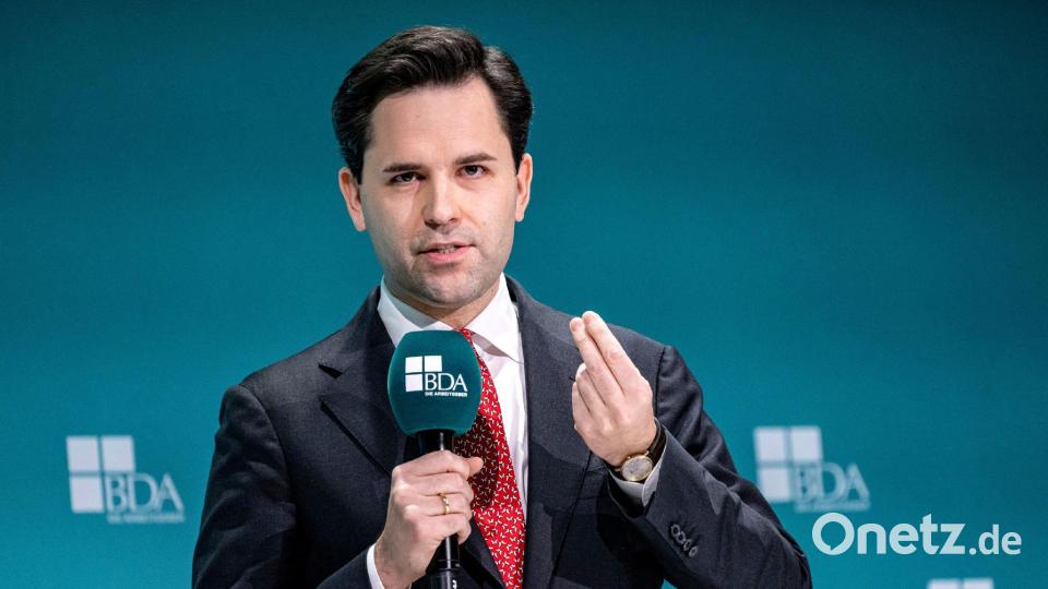 Junge-Union-Chef Johannes Winkel will nicht nachgeben. Bild: Fabian Sommer/dpa