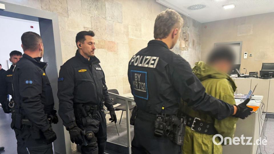 Der Angeklagte aus dem Breisgau räumte die Vorwürfe zum Prozessauftakt ein. Bild: Irena Güttel/dpa