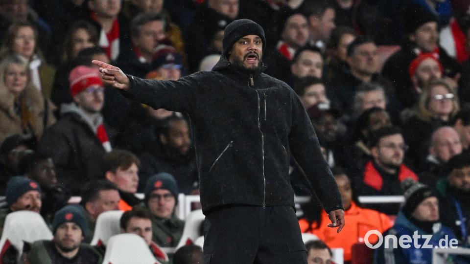 Vincent Kompany sah eine erste Halbzeit ohne klar spielbestimmendes Team. Bild: Sven Hoppe/dpa