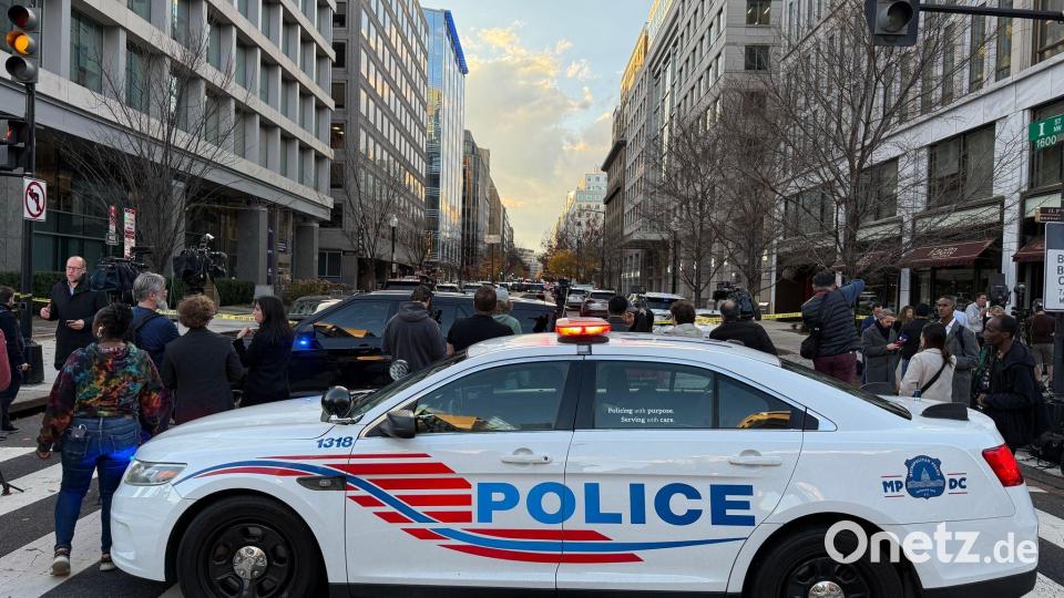 Die Polizei der US-Hauptstadt riegelt den Zugang zum Tatort ab. Bild: Franziska Spiecker/dpa