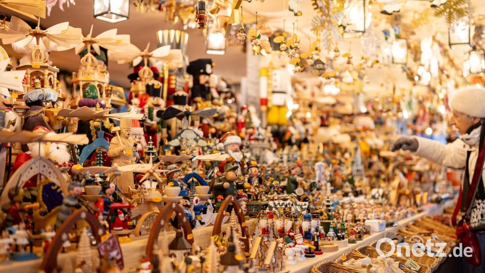 Der Nürnberger Christkindlesmarkt zählt neben dem Dresdner Striezelmarkt zu den ältesten Weihnachtsmärkten Deutschlands. Bild: Daniel Karmann/dpa