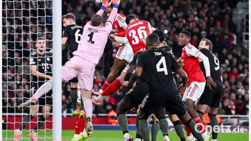 Manuel Neuer (l) sah bei zwei Gegentreffern gegen Arsenal nicht gut aus. Bild: Sven Hoppe/dpa